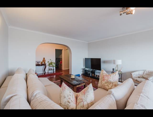 2 BEDROOM APARTMENT FOR SALE IN FRESNAYE